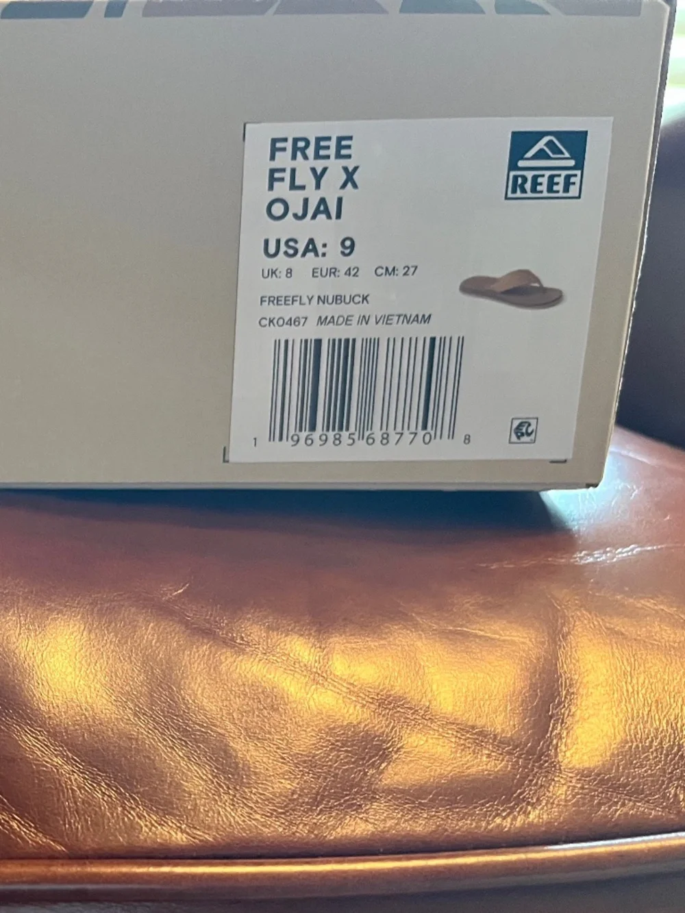 MEN'S FREE FLY X REEF OJAI COLLAB 'NUBUCK' LEATHER SANDALS/FLIP-FLOPS, 9, NIB!!